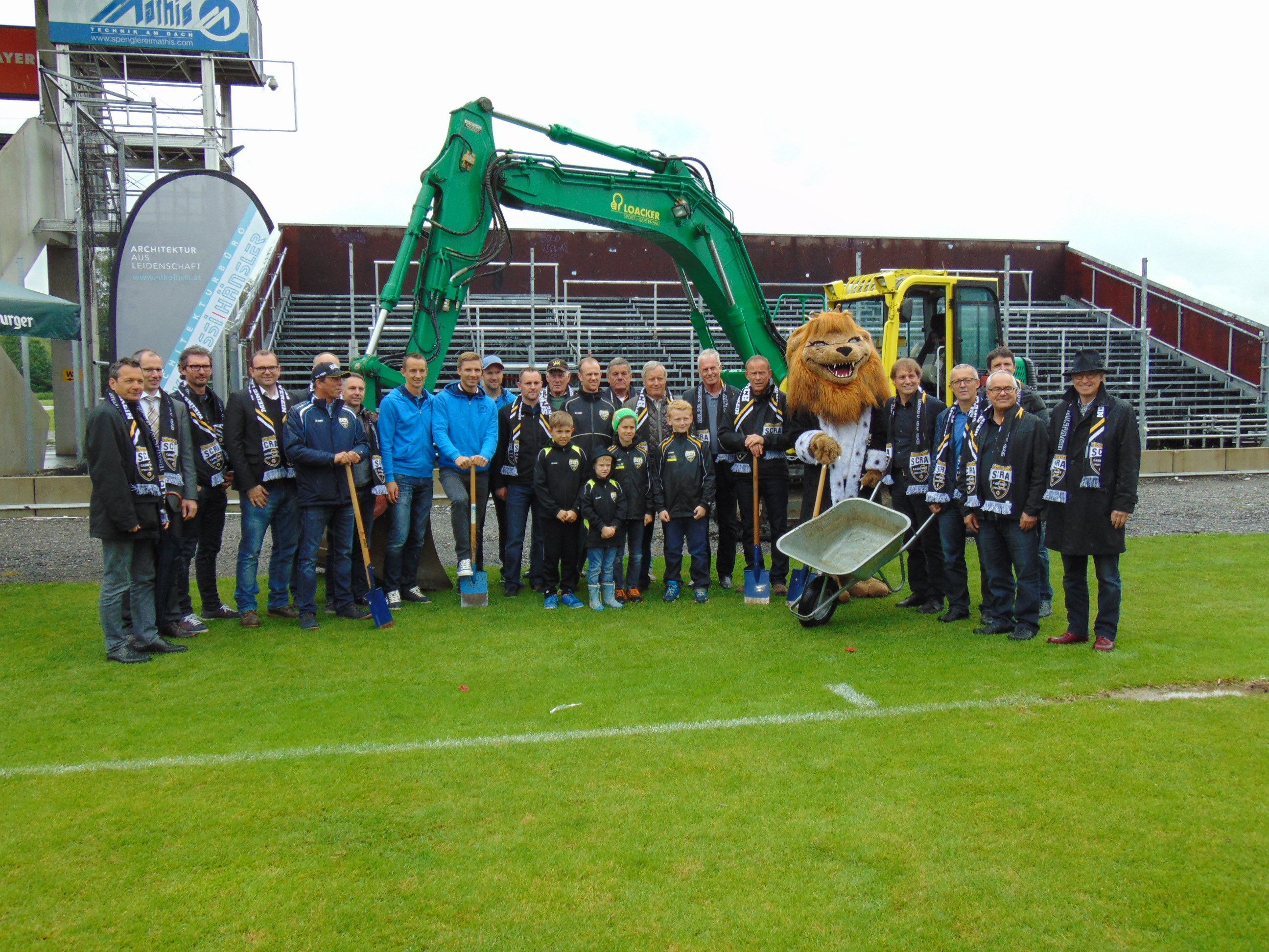 Spatenstich in der Cashpoint Arena Spatenstich in der Cashpoint Arena