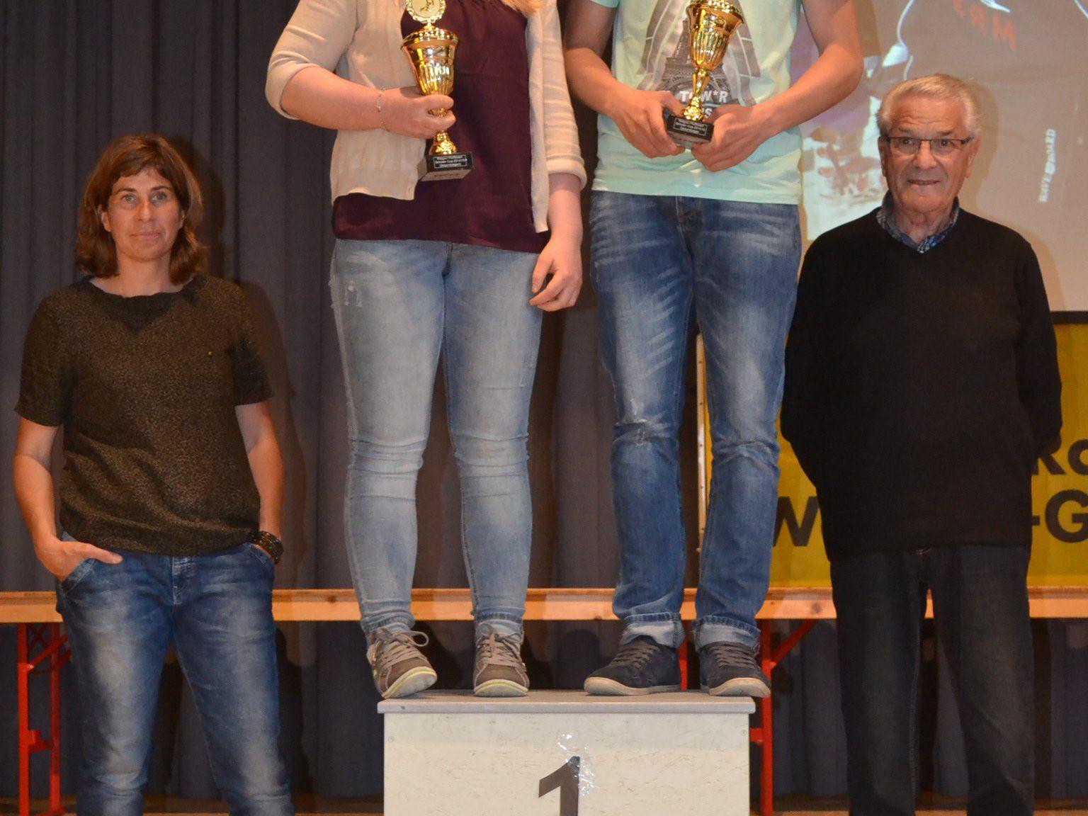 Gesamtsieger: Anna Lena Dünser (WSV Sonntag) und Mathias Bertsch (WSV Ludesch).