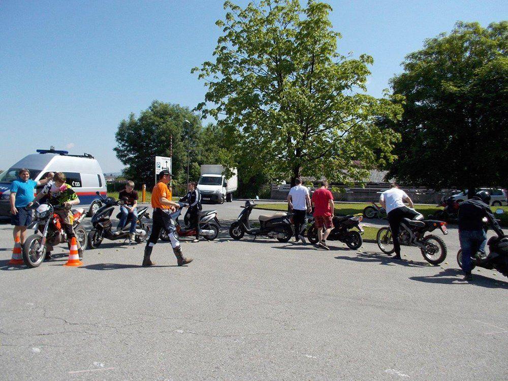 Am 27. Juni können 360-InhaberInnen an einem gratis Moped-Fahrsicherheitstraining teilnehmen.