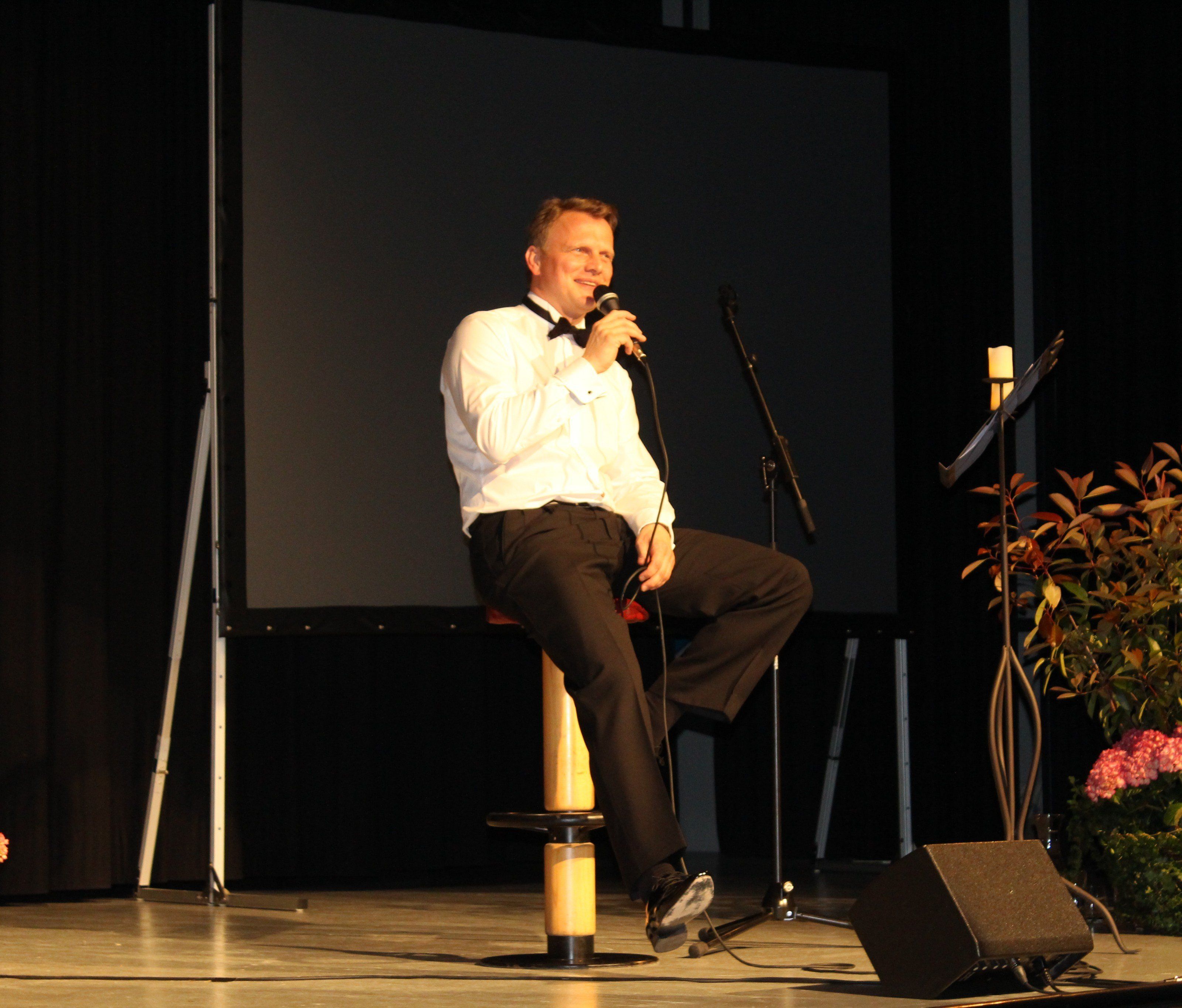 Stefan Heim ließ unvergessliche Songs wieder aufleben. Stefan Heim ließ unvergessliche Songs wieder aufleben.