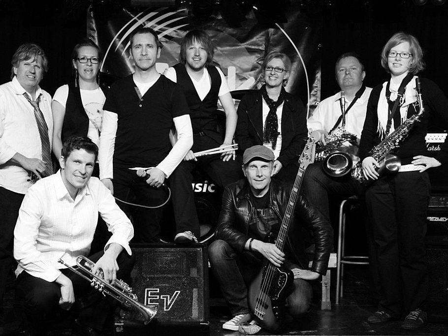 Funkstreife6 gastiert am Pfingstsonntag in der Habsburg in Windnau Funkstreife6 gastiert am Pfingstsonntag in der Habsburg in Windnau