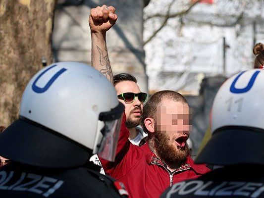 Nagel organisierte früher in Wien Pegida-Demos - nun geht es gegen den Song Contest Nagel organisierte früher in Wien Pegida-Demos - nun geht es gegen den Song Contest