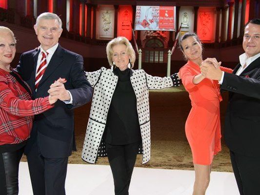 Die Vorbereitungen für die Jubiläumsfeier laufen auf Hochtouren. Die Vorbereitungen für die Jubiläumsfeier laufen auf Hochtouren.