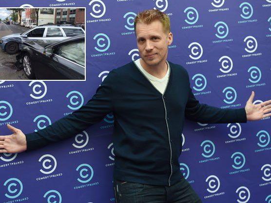 Comedian Oliver Pocher in schweren Unfall verwickelt. Comedian Oliver Pocher in schweren Unfall verwickelt.