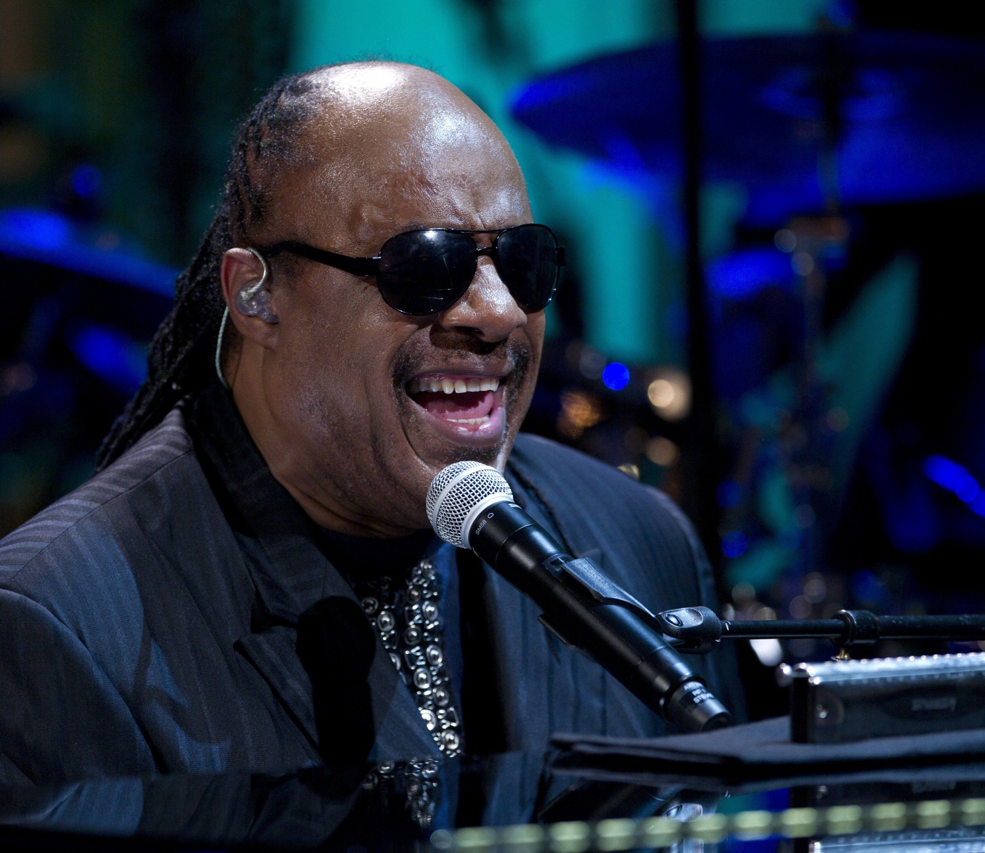 Vom zwölfjährigen Wunderkind zum Superstar mit politischem Engagement. Vom zwölfjährigen Wunderkind zum Superstar mit politischem Engagement.