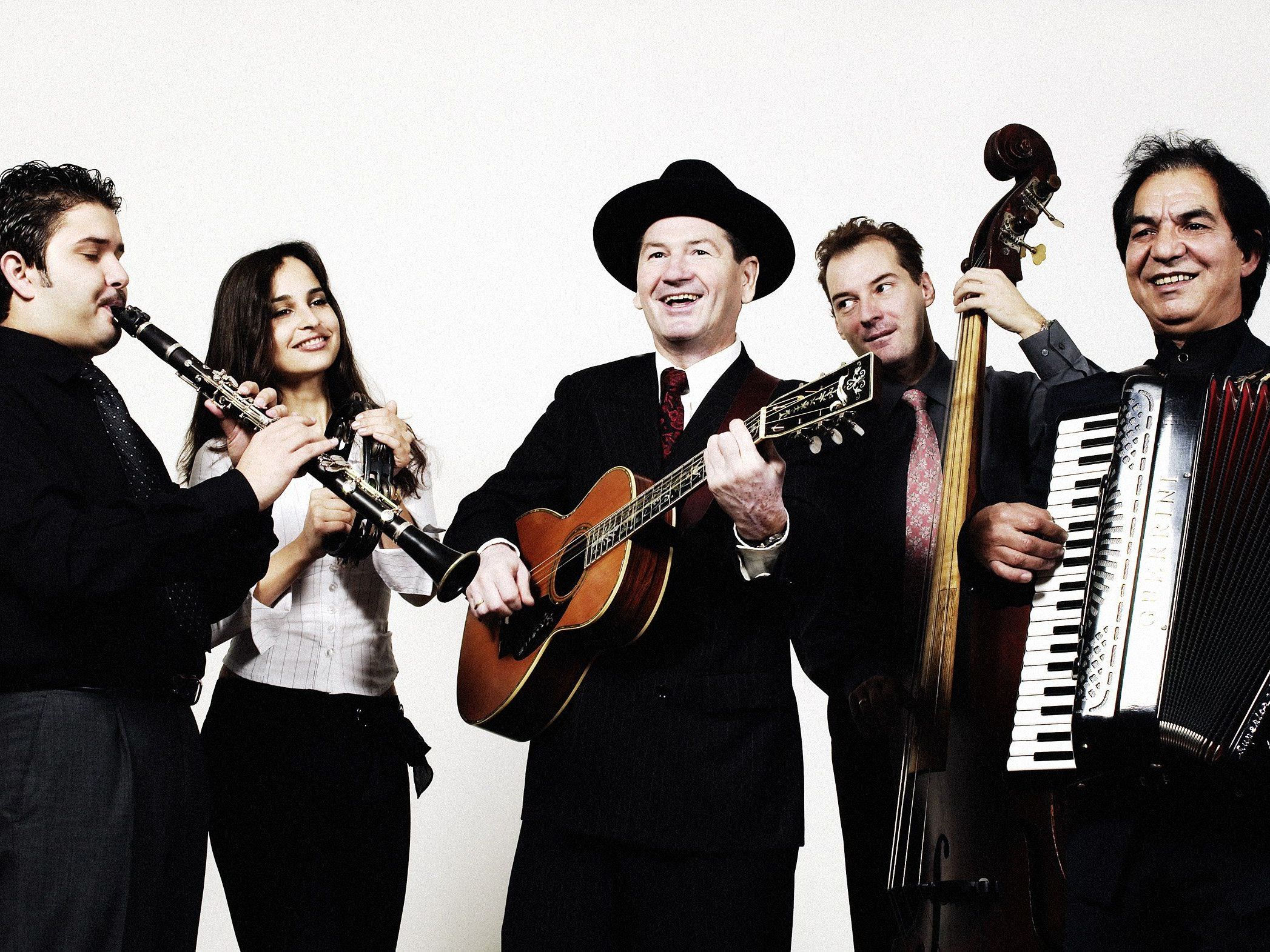 Die "Wiener Tschuschenkapelle" am kommenden Freitag live auf der Kulturbühne Schruns Die "Wiener Tschuschenkapelle" am kommenden Freitag live auf der Kulturbühne Schruns