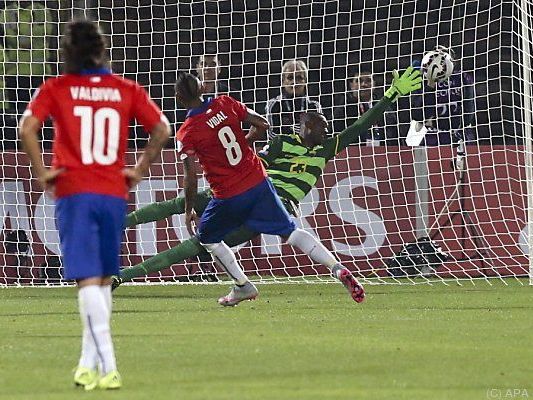 Arturo Vidal traf per Elfmeter zum 1:0 Arturo Vidal traf per Elfmeter zum 1:0