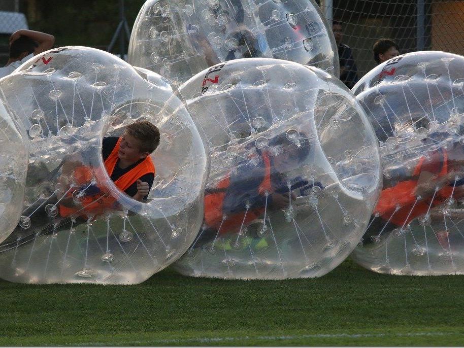 Bubbleball-Premiere im Römerstadion am 27. Juni
