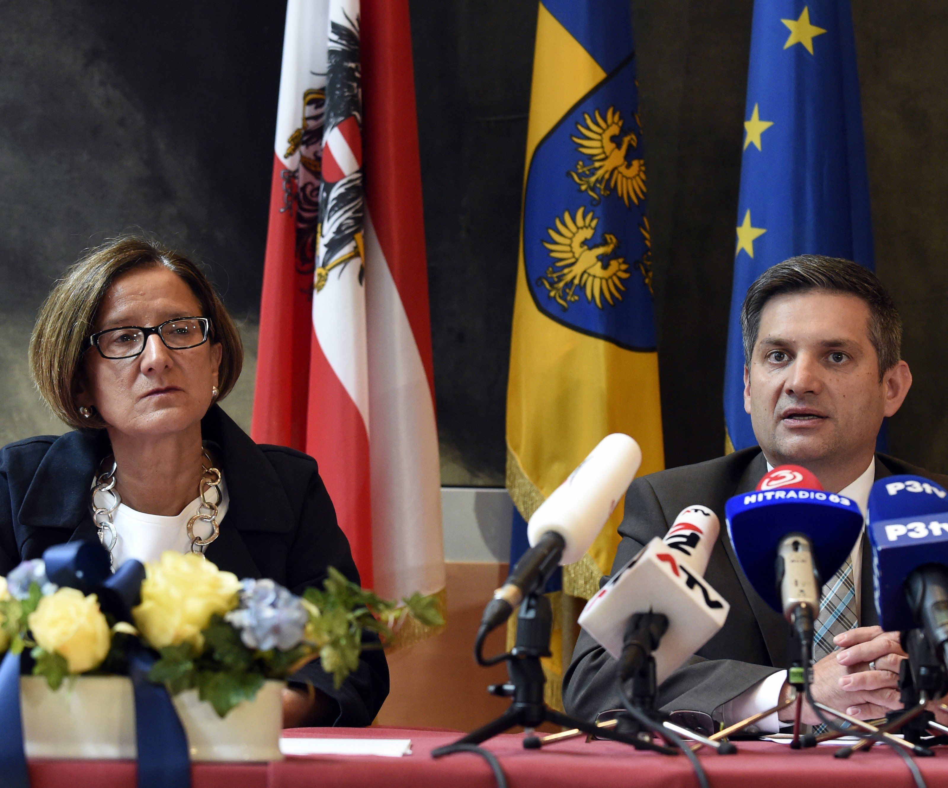 Innenministerin Johanna Mikl-Leitner und Maurice Androsch beim Landesreferententreffen zum Thema Asyl. Innenministerin Johanna Mikl-Leitner und Maurice Androsch beim Landesreferententreffen zum Thema Asyl.