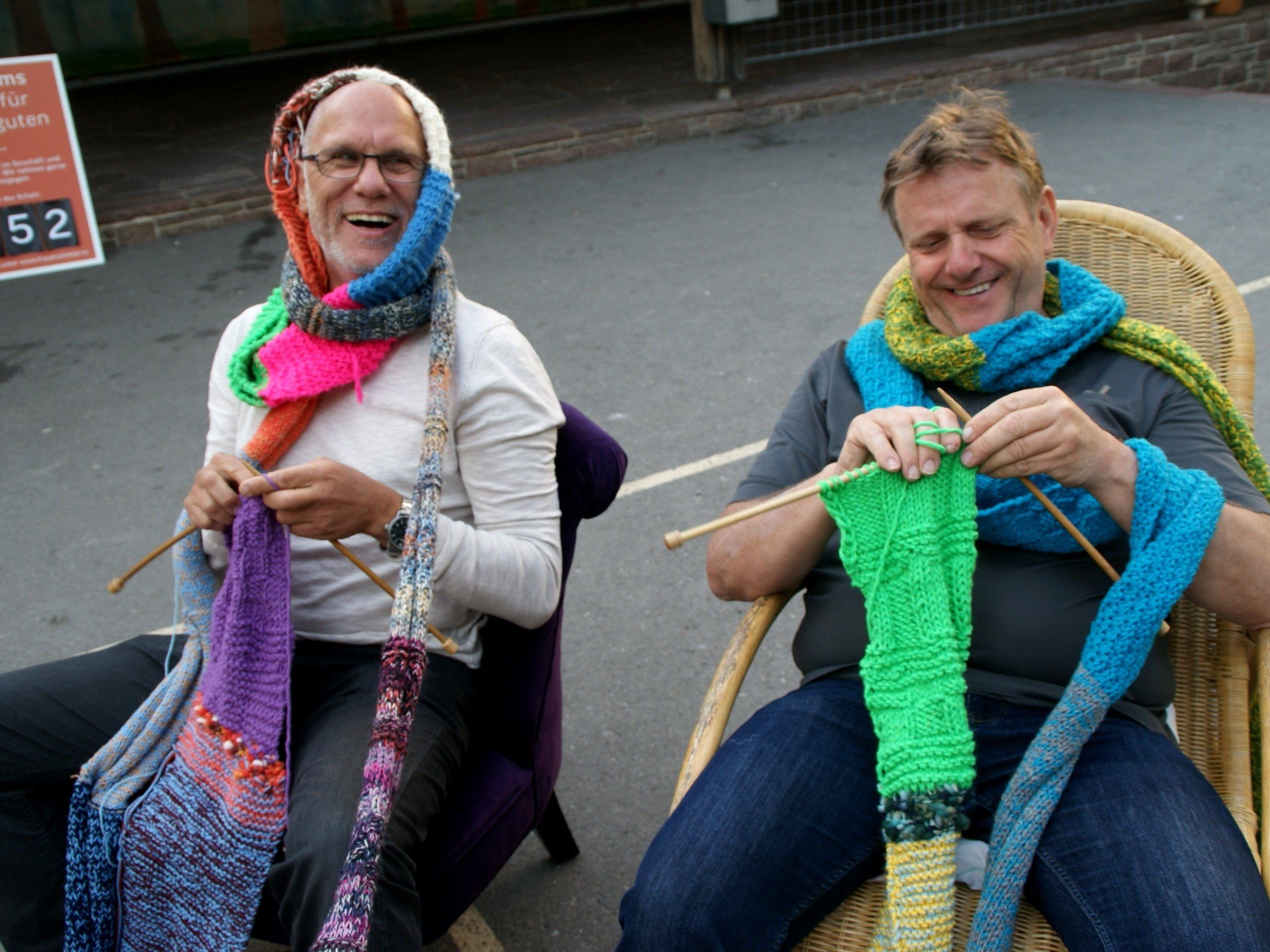 Männer lernen stricken! Männer lernen stricken!