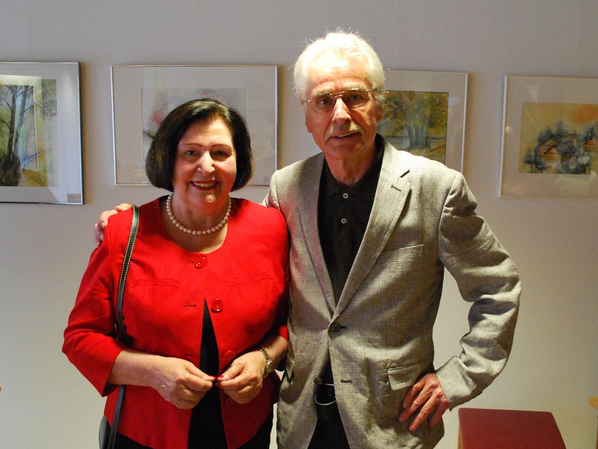 Auch Inge und Heinz Hirner kamen zur Ausstellungseröffnung ins Städtische Seniorenhaus Birkenwiese.