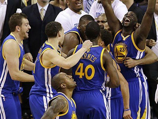 Erster Titel seit 1975 für Team aus Oakland rund um Superstar Stephen Curry. Erster Titel seit 1975 für Team aus Oakland rund um Superstar Stephen Curry.