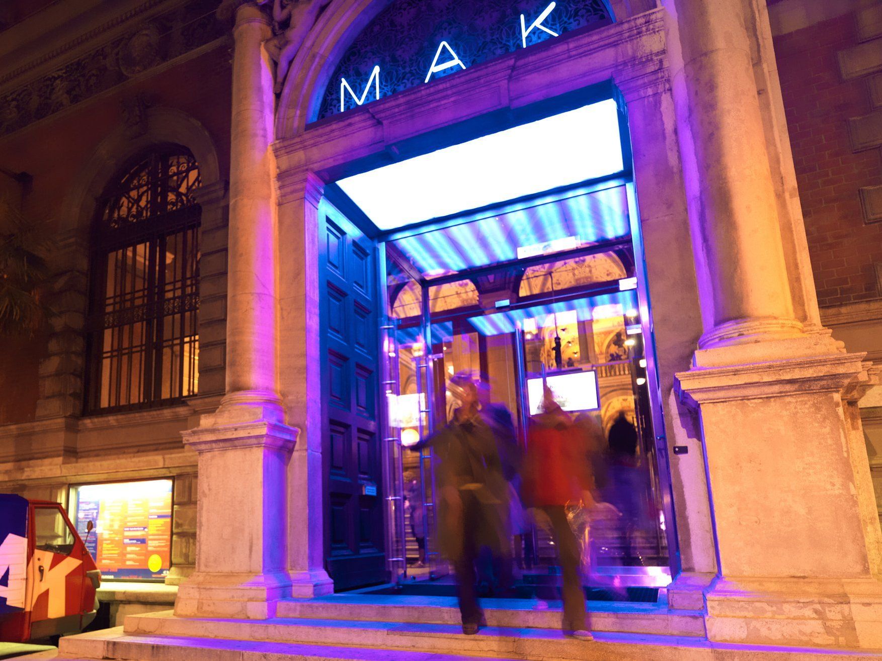 Am Donnerstag, den 11. Juni 2015, eröffnete die Vienna Biennale im Wiener MAK. Am Donnerstag, den 11. Juni 2015, eröffnete die Vienna Biennale im Wiener MAK.