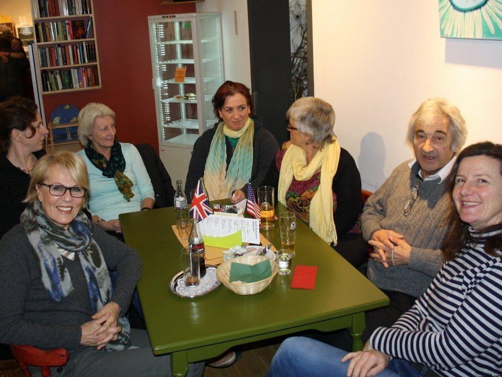 Willkommene Begegnung und abwechslungsreiche Unterhaltung im „Sprachencafe“ im Brockenhaus Leiblachtal