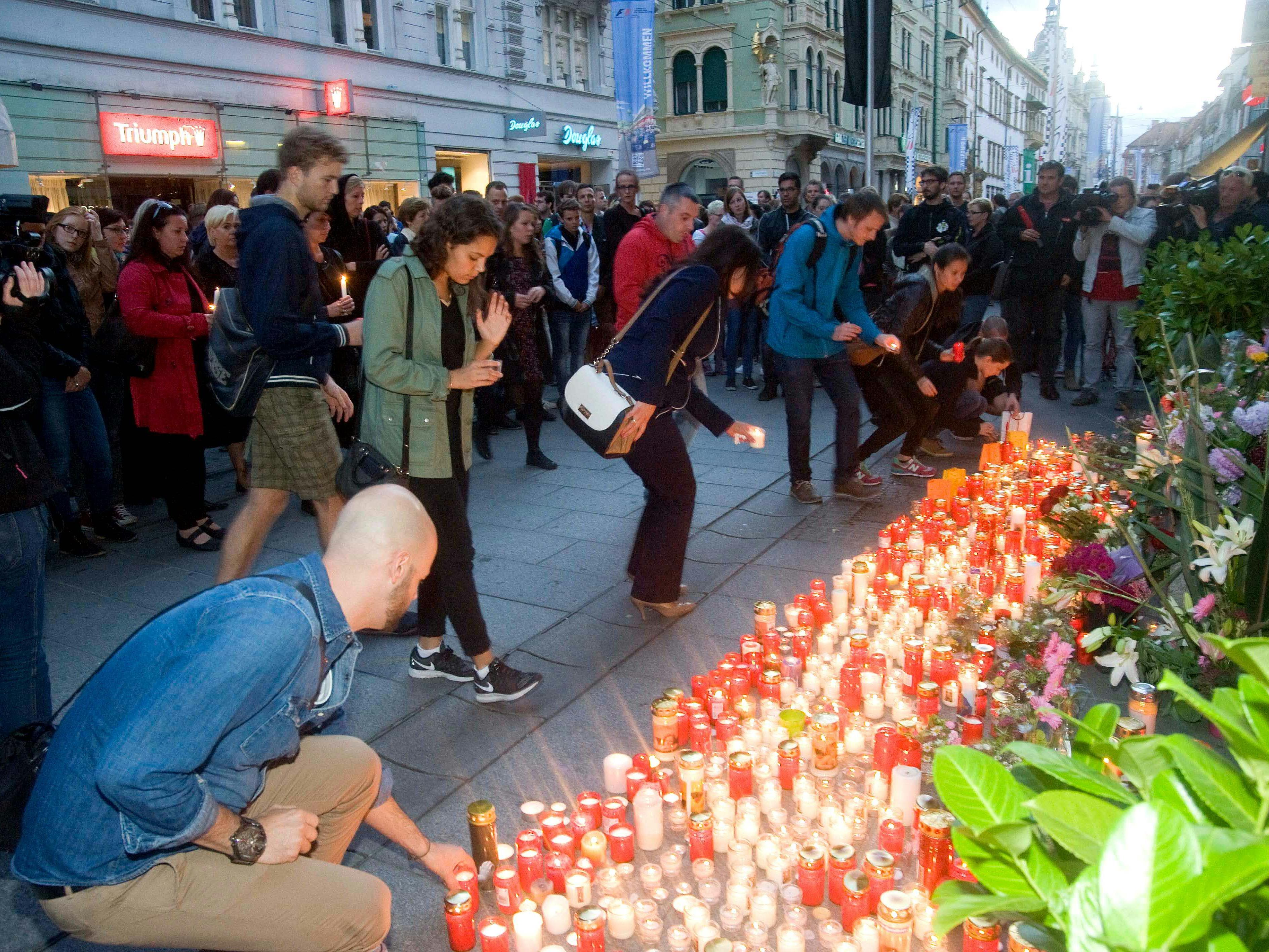 Tausende folgten dem Aufruf zu einem Kerzenmeer in der Grazer Innenstadt.