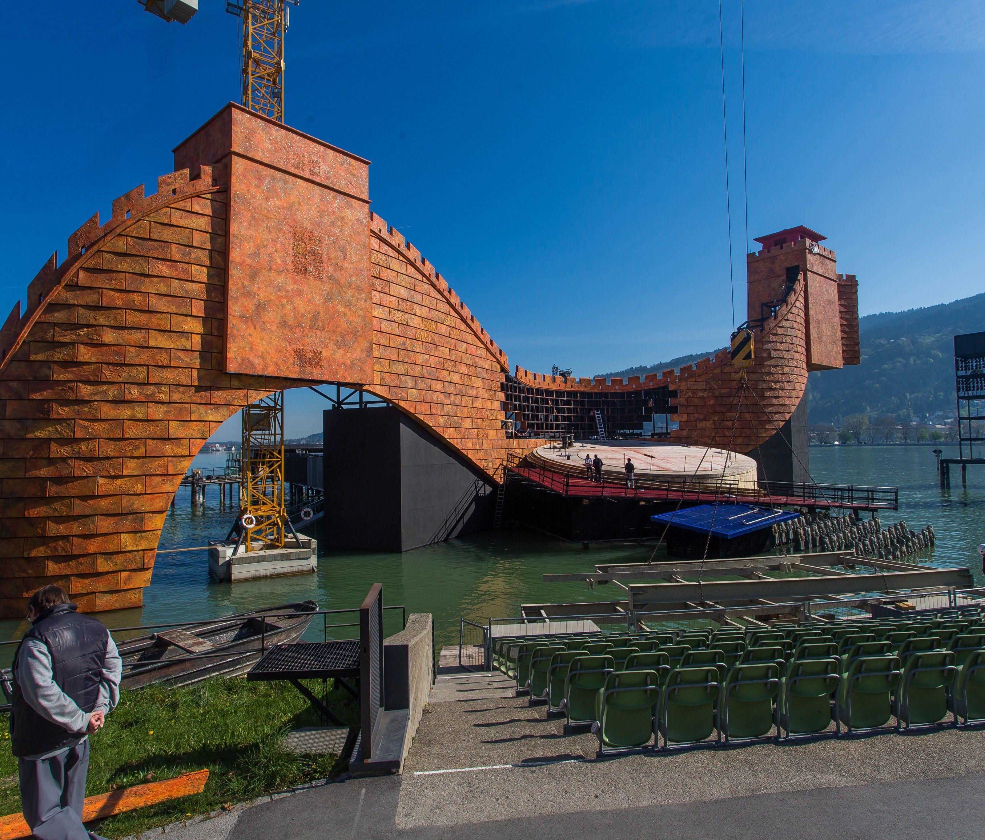 Insgesamt 6,95 Millionen Euro für 2016. Insgesamt 6,95 Millionen Euro für 2016.