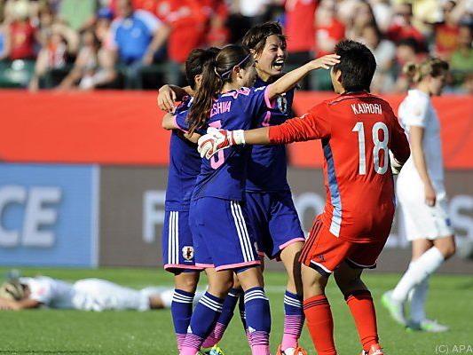 Titelverteidiger Japan steht mit viel Glück wieder im Endspiel
