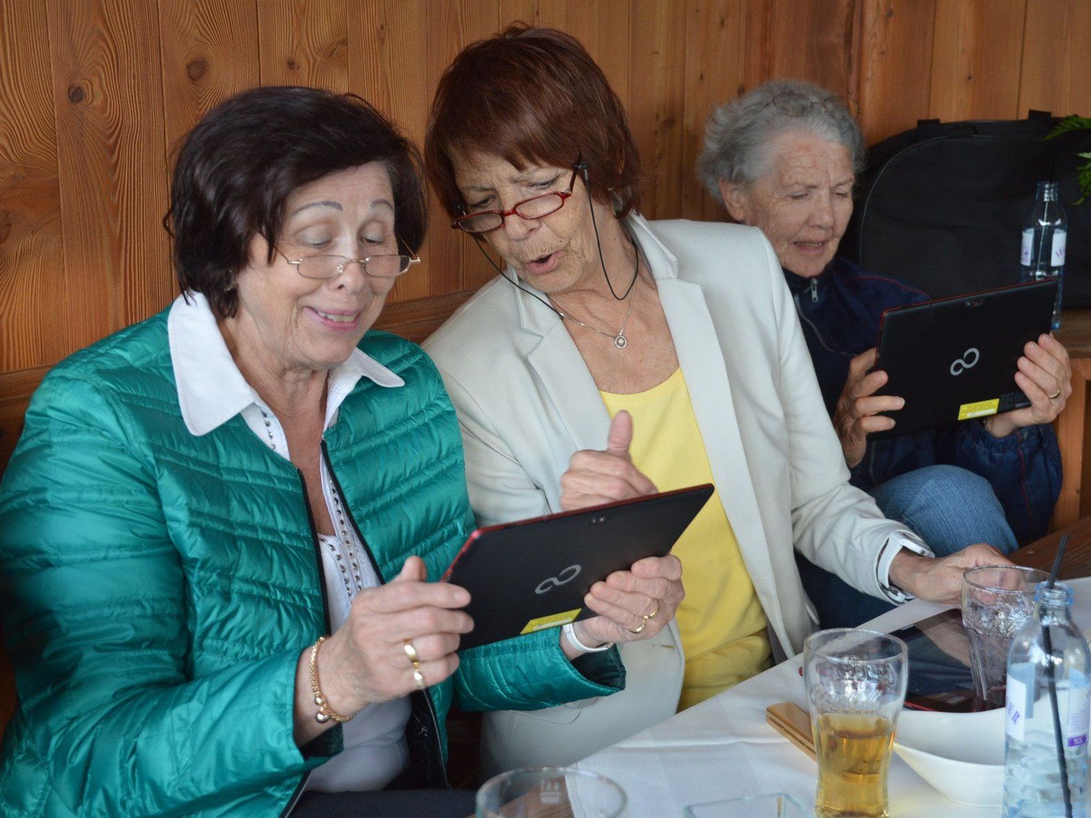 Großes Interesse beim Tablet-PC-Kurs Großes Interesse beim Tablet-PC-Kurs