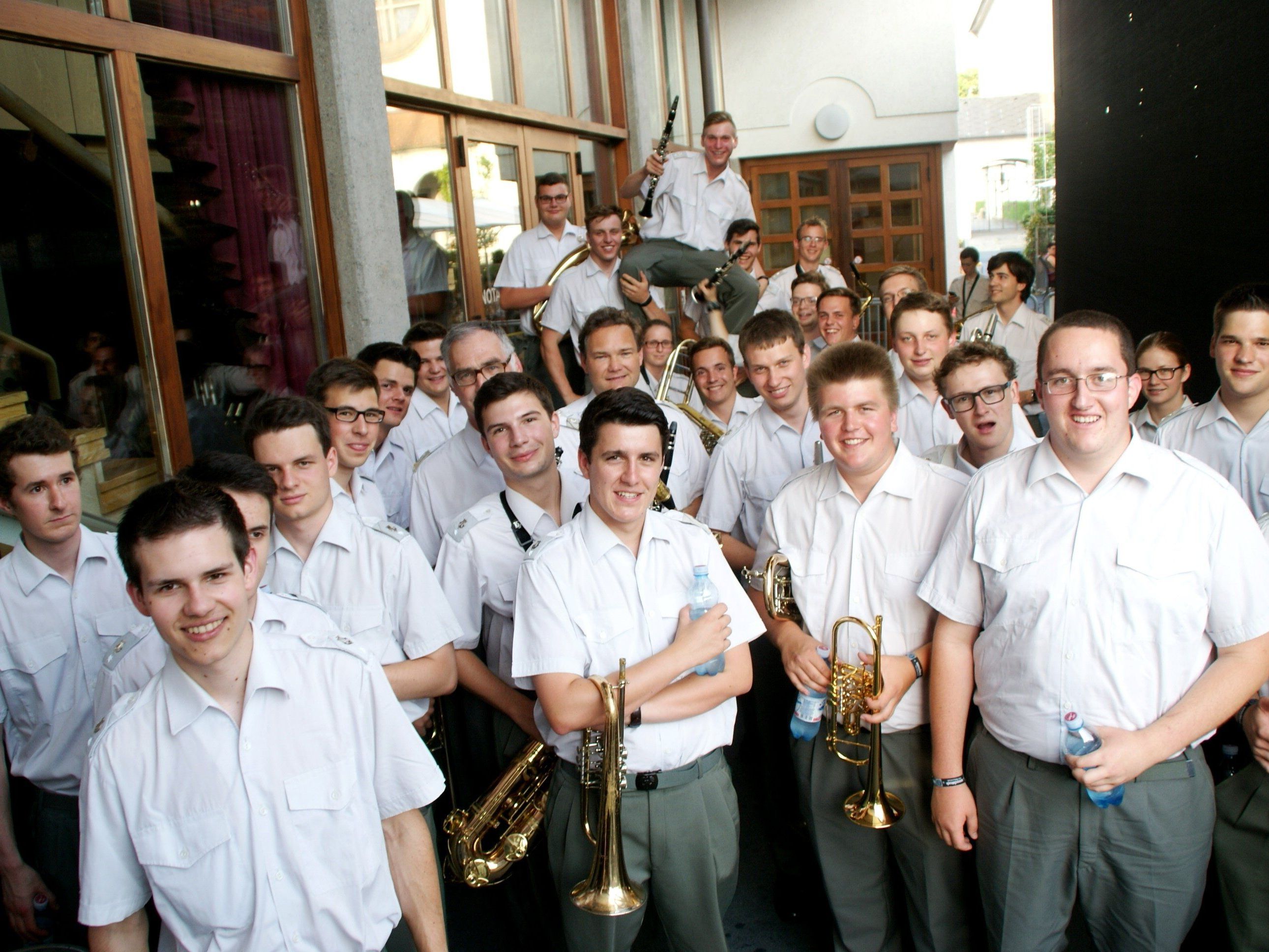 Die Militärmusik spielte zur Sommerlust auf! Die Militärmusik spielte zur Sommerlust auf!