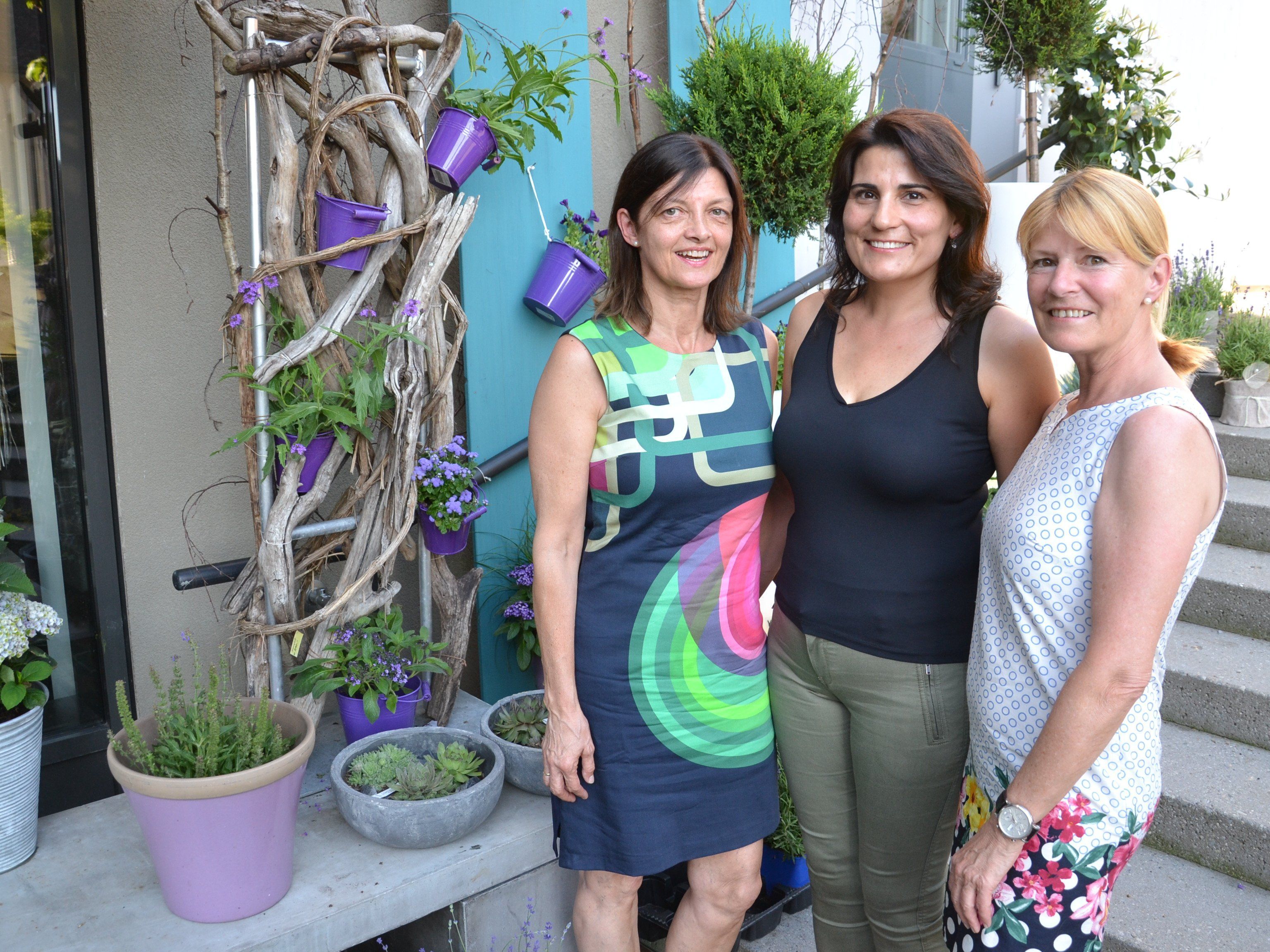 v.l. Doris Klinger, Bircan Cosgun und Brigitte Loacker bilden das neue Führungsteam des Vereins v.l. Doris Klinger, Bircan Cosgun und Brigitte Loacker bilden das neue Führungsteam des Vereins