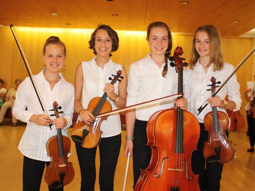 Lingenauer Musikhauptschüler sangen und musizierten in Schwarzenberg.