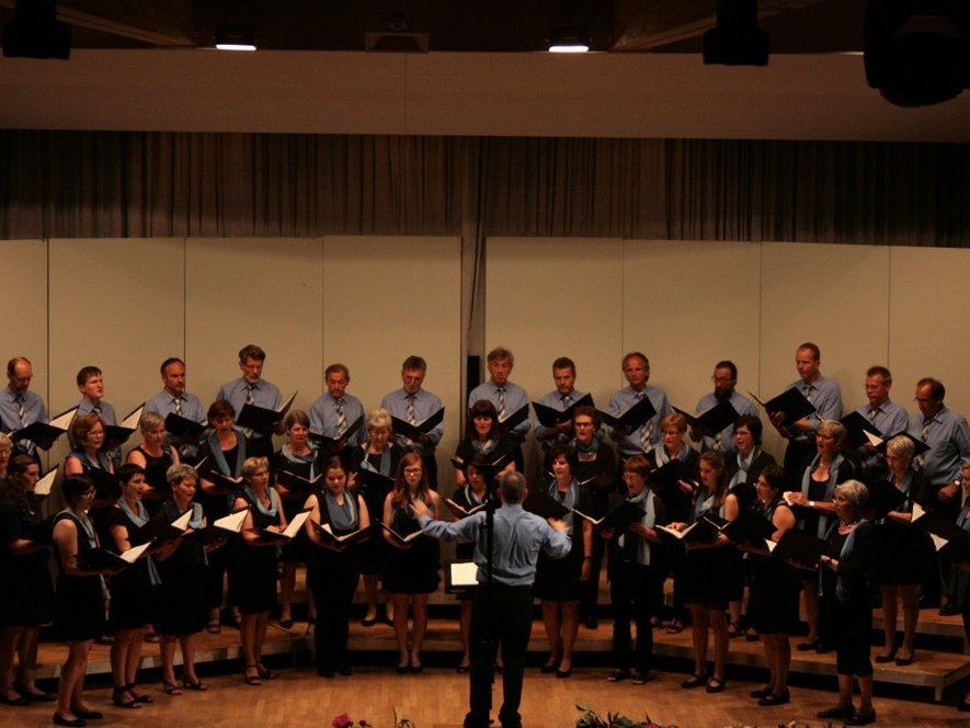 Nach dem Jubiläumskonzert lädt die Hittisauer Chorgemeinschaft zum Festakt mit Frühschoppen. Nach dem Jubiläumskonzert lädt die Hittisauer Chorgemeinschaft zum Festakt mit Frühschoppen.