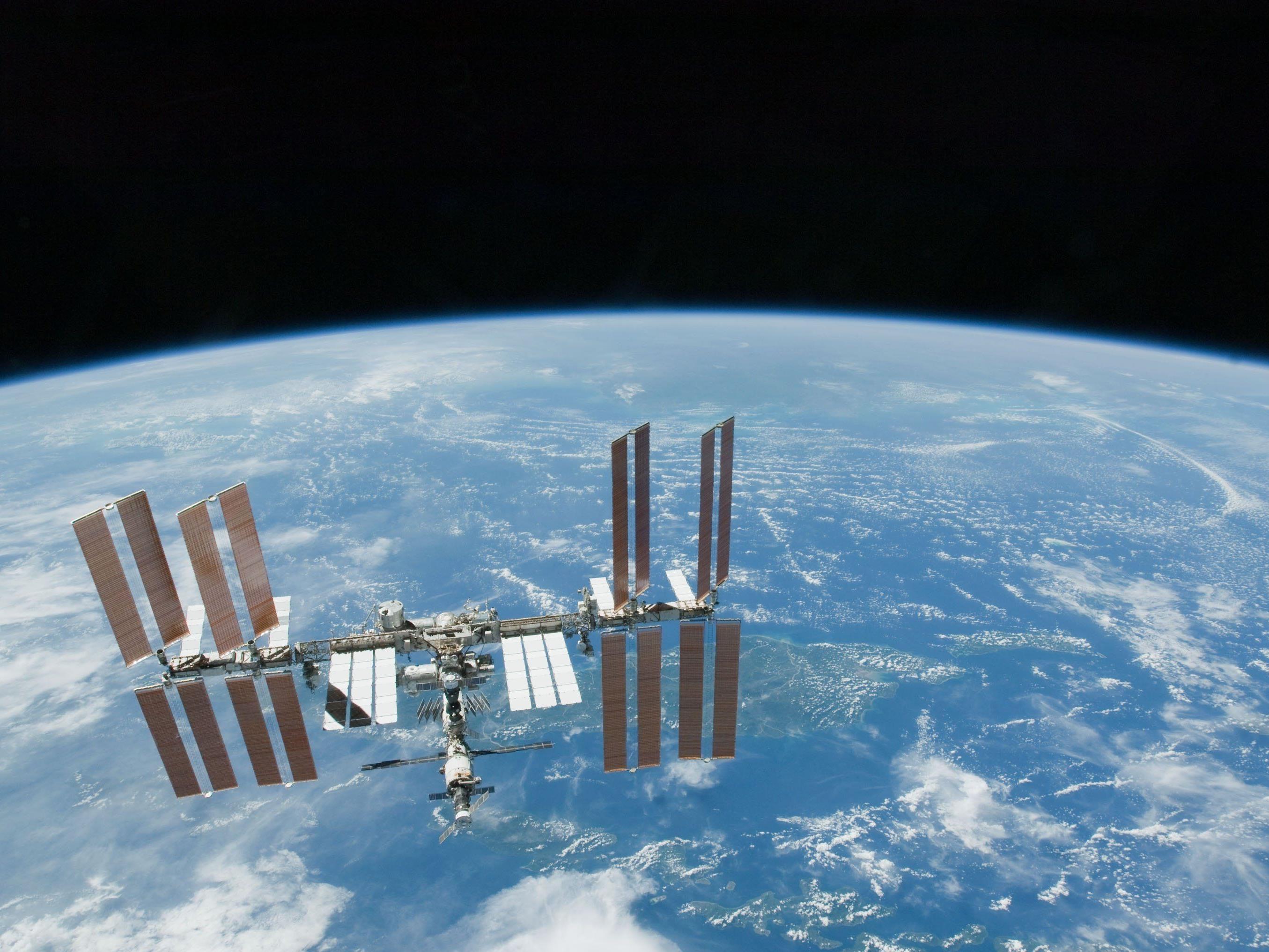 ISS-Crew unterbricht Arbeit wegen nahendem Weltraumschrott