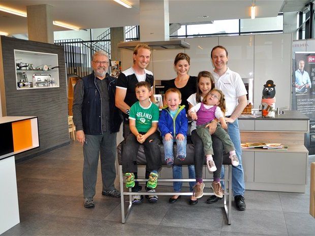 Die Geldübergabe erfolgte bereits direkt an die Familie. Die Geldübergabe erfolgte bereits direkt an die Familie.