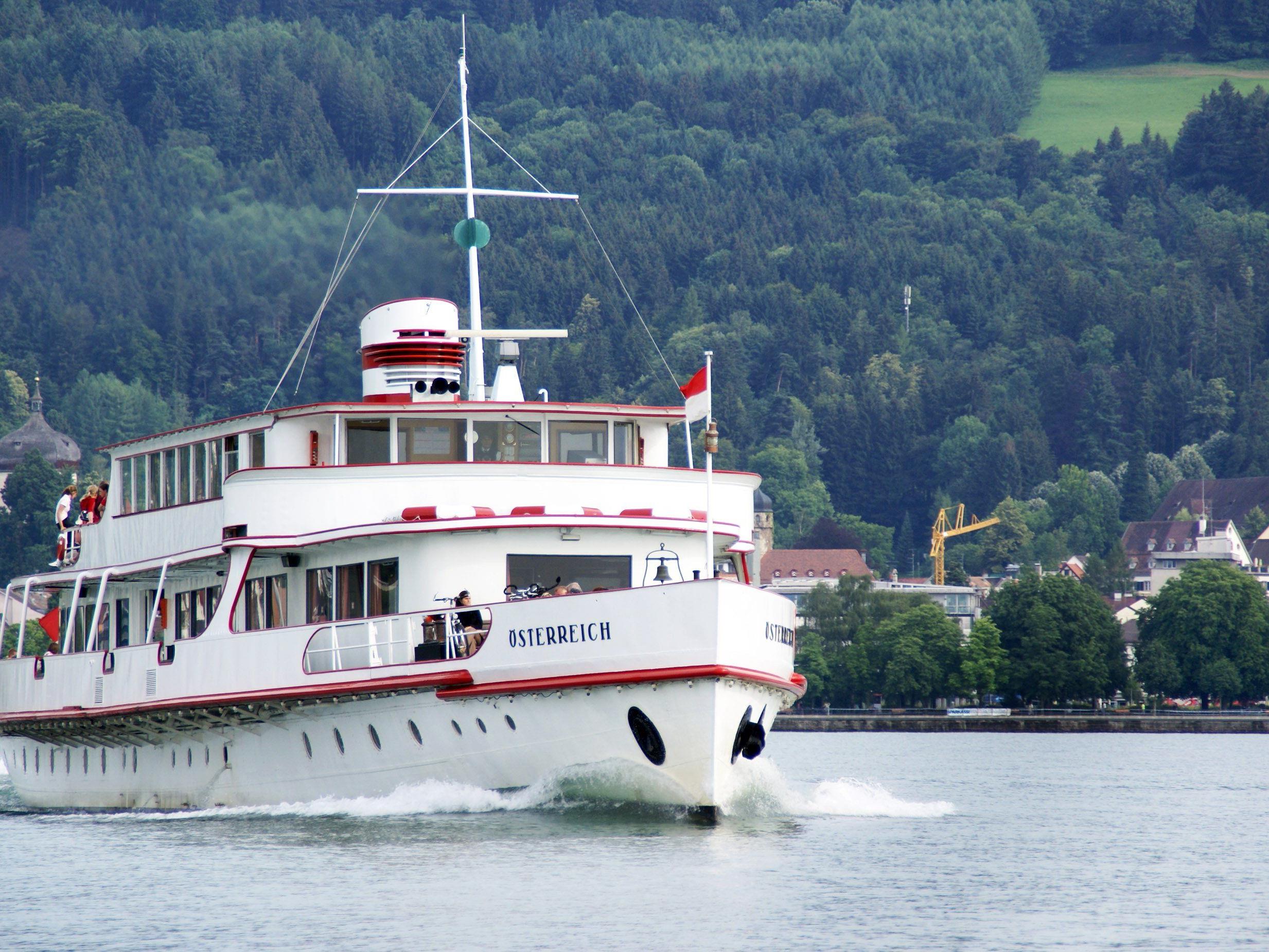 Das MS Österreich kann am 11. Juli besichtigt werden, weiters gibt es Schiffsinventar zu erwerben.