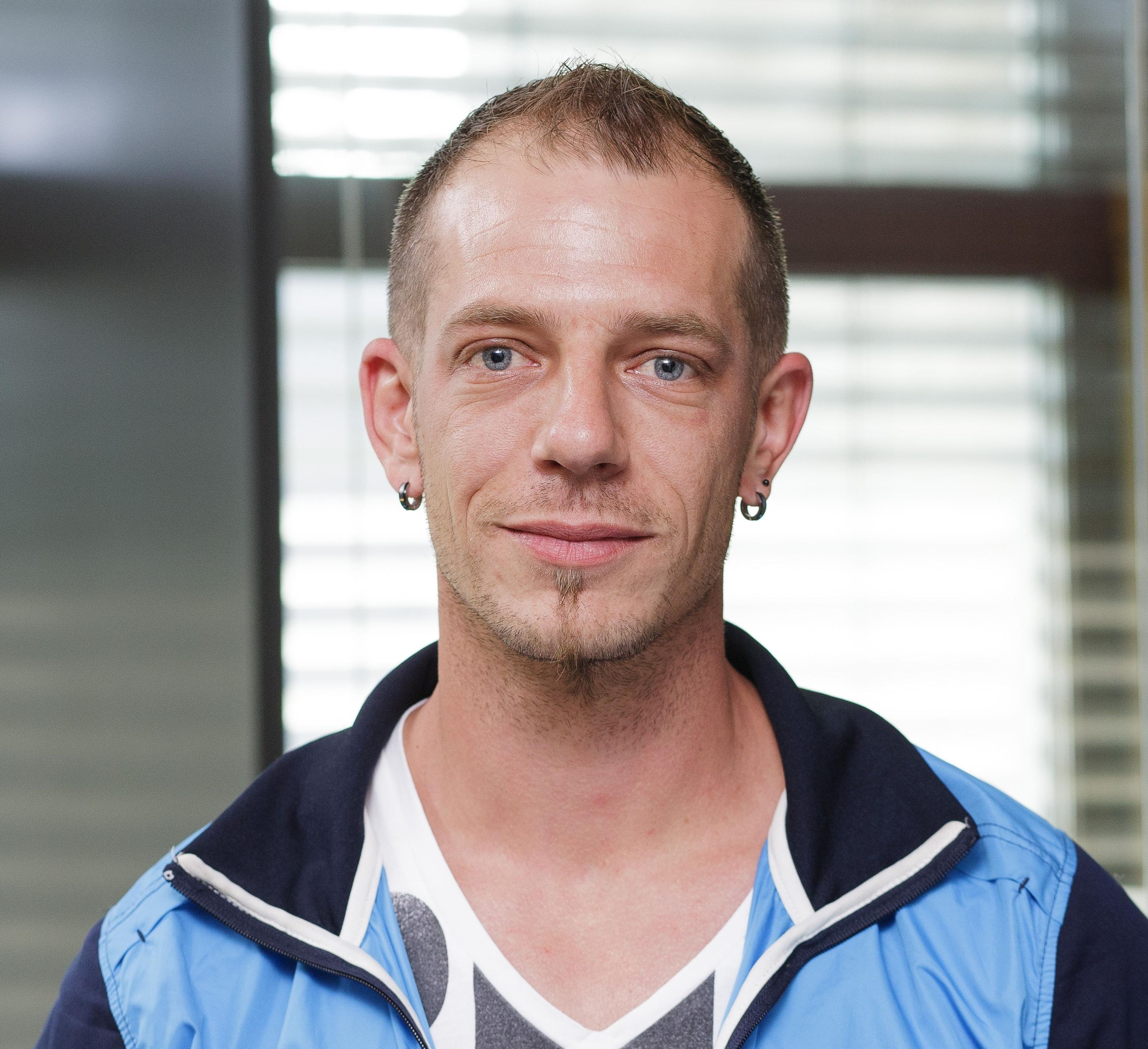 Martin Nicolussi leitet den i+R Bauservice, der speziell kleine Bauaufträge von Privatkunden übernimmt. Martin Nicolussi leitet den i+R Bauservice, der speziell kleine Bauaufträge von Privatkunden übernimmt.