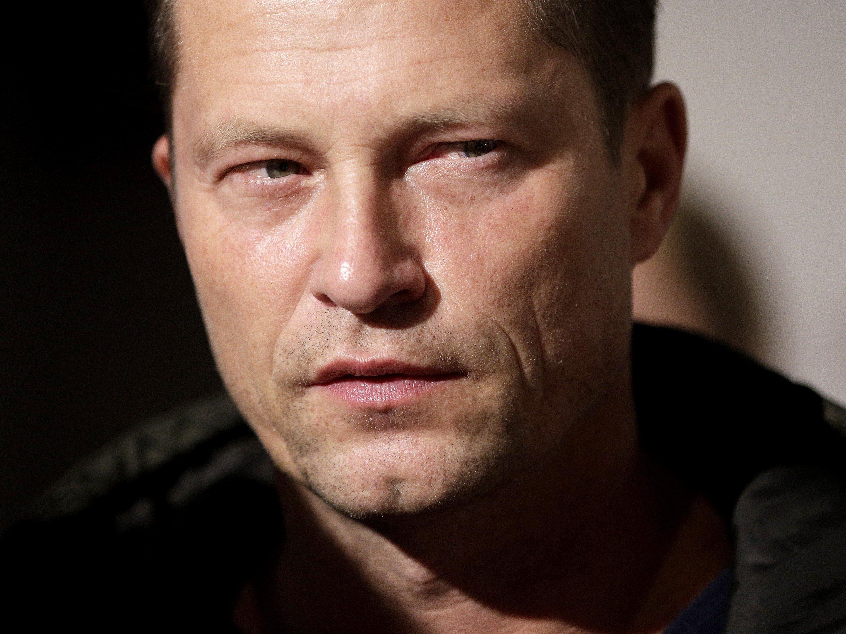 Til Schweiger entsetzt über Fremdenfeindlichkeit