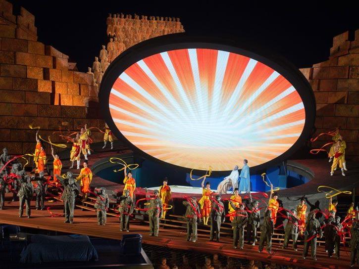 "Turandot": Farbenprächtiges Edel-Spektakel auf der Seebühne.