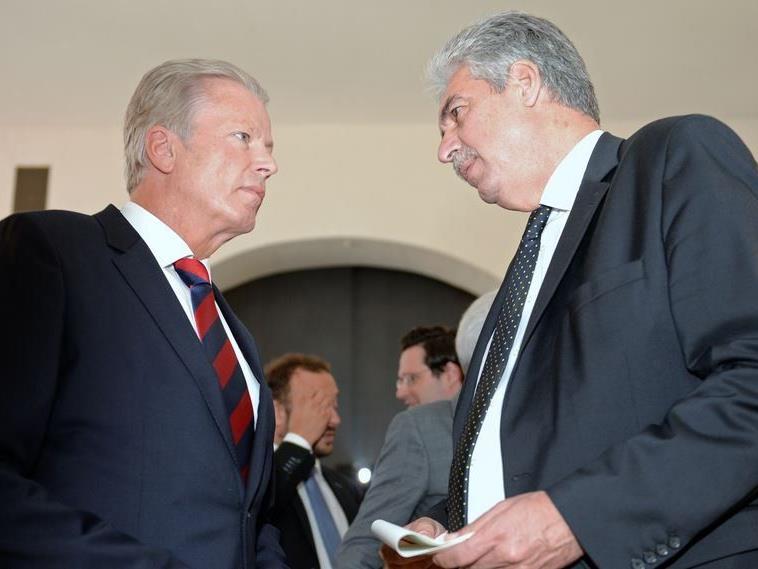 Vizekanzler und Wirtschaftsminister Reinhold Mitterlehner (ÖVP) und Finanzminister Hans Jörg Schelling