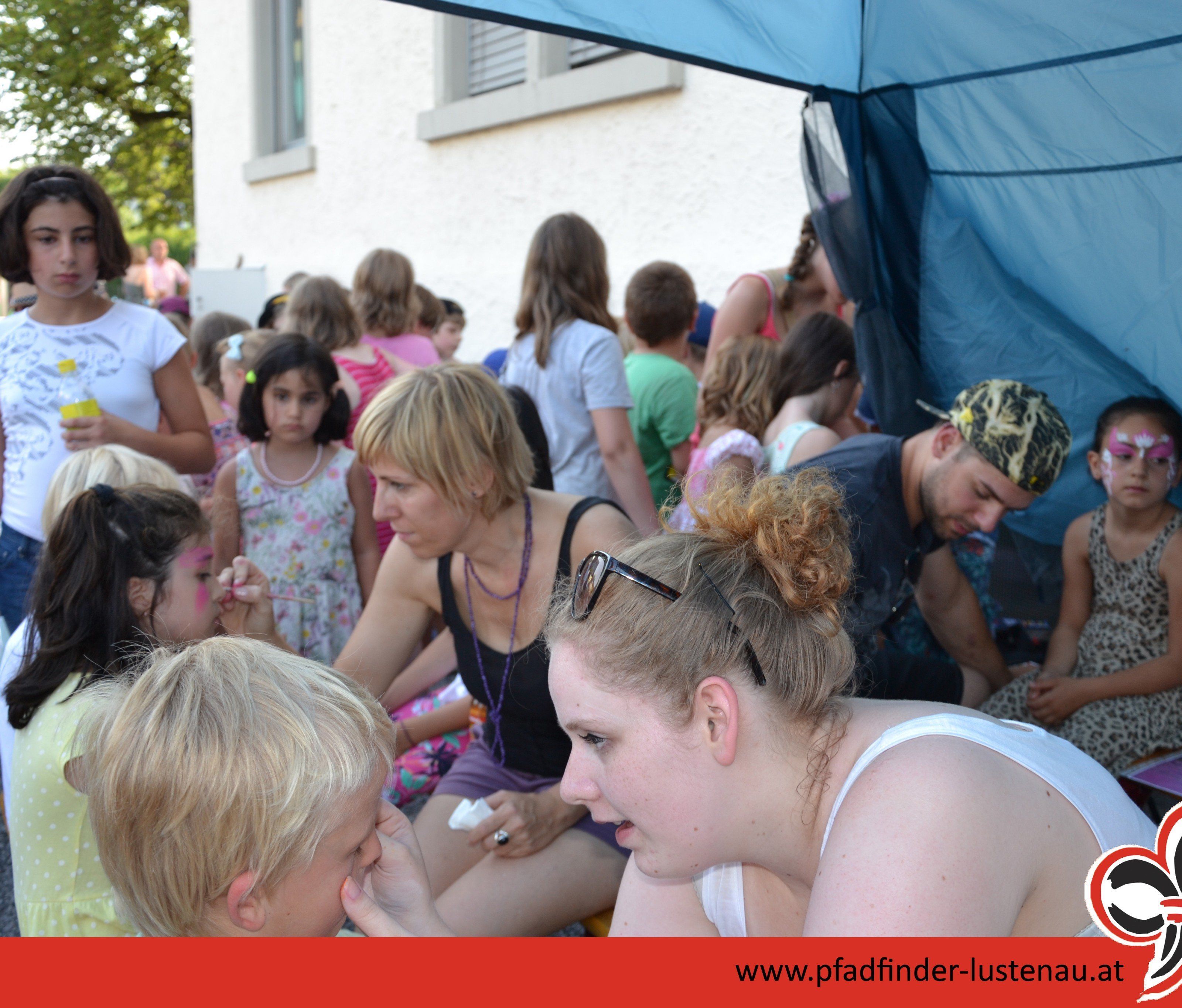 Kinderschminken - total gefragt! Kinderschminken - total gefragt!