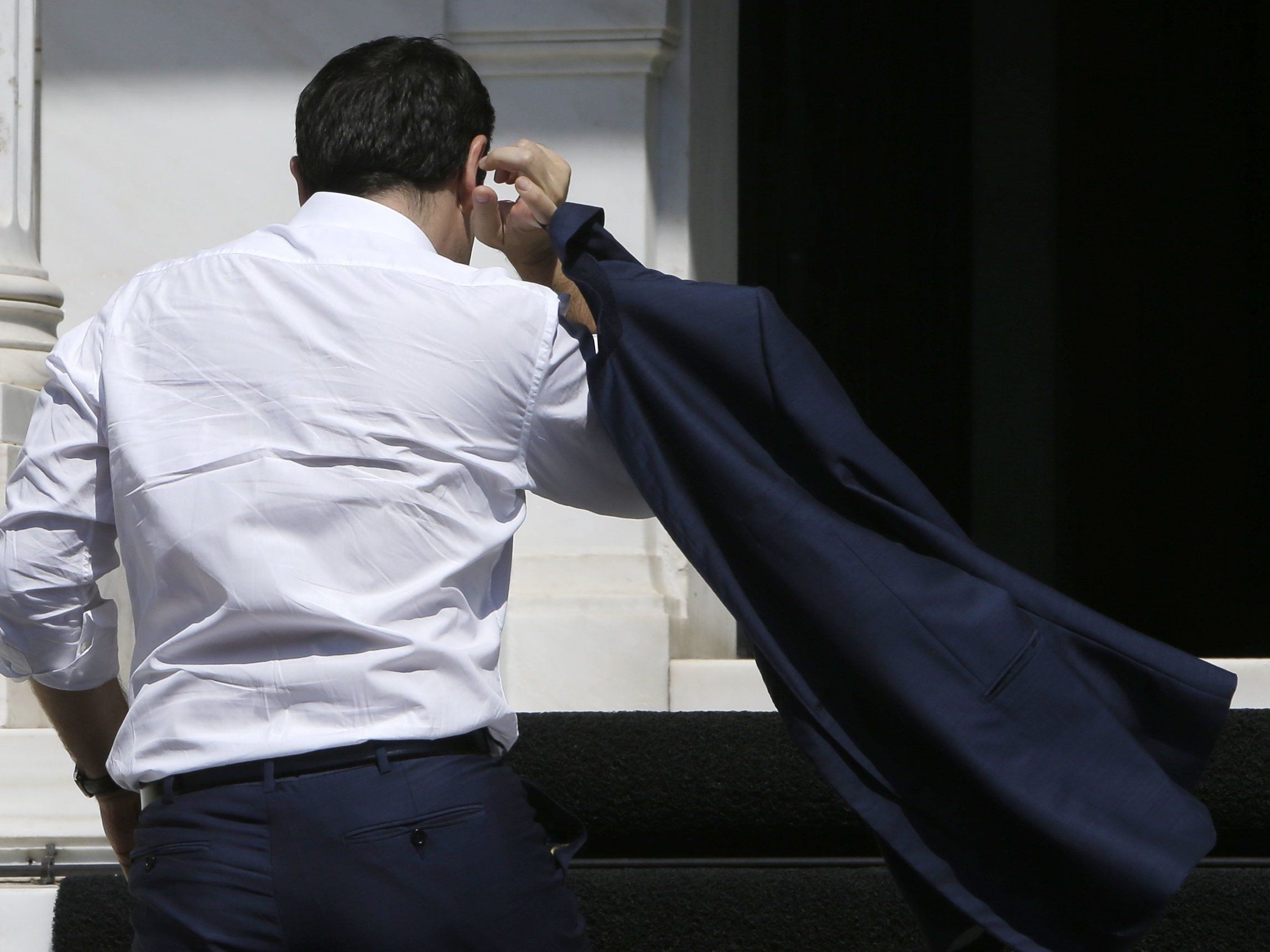 Griechischer Regierungschef ist Widerstand in eigenen Reihen ausgesetzt. Griechischer Regierungschef ist Widerstand in eigenen Reihen ausgesetzt.