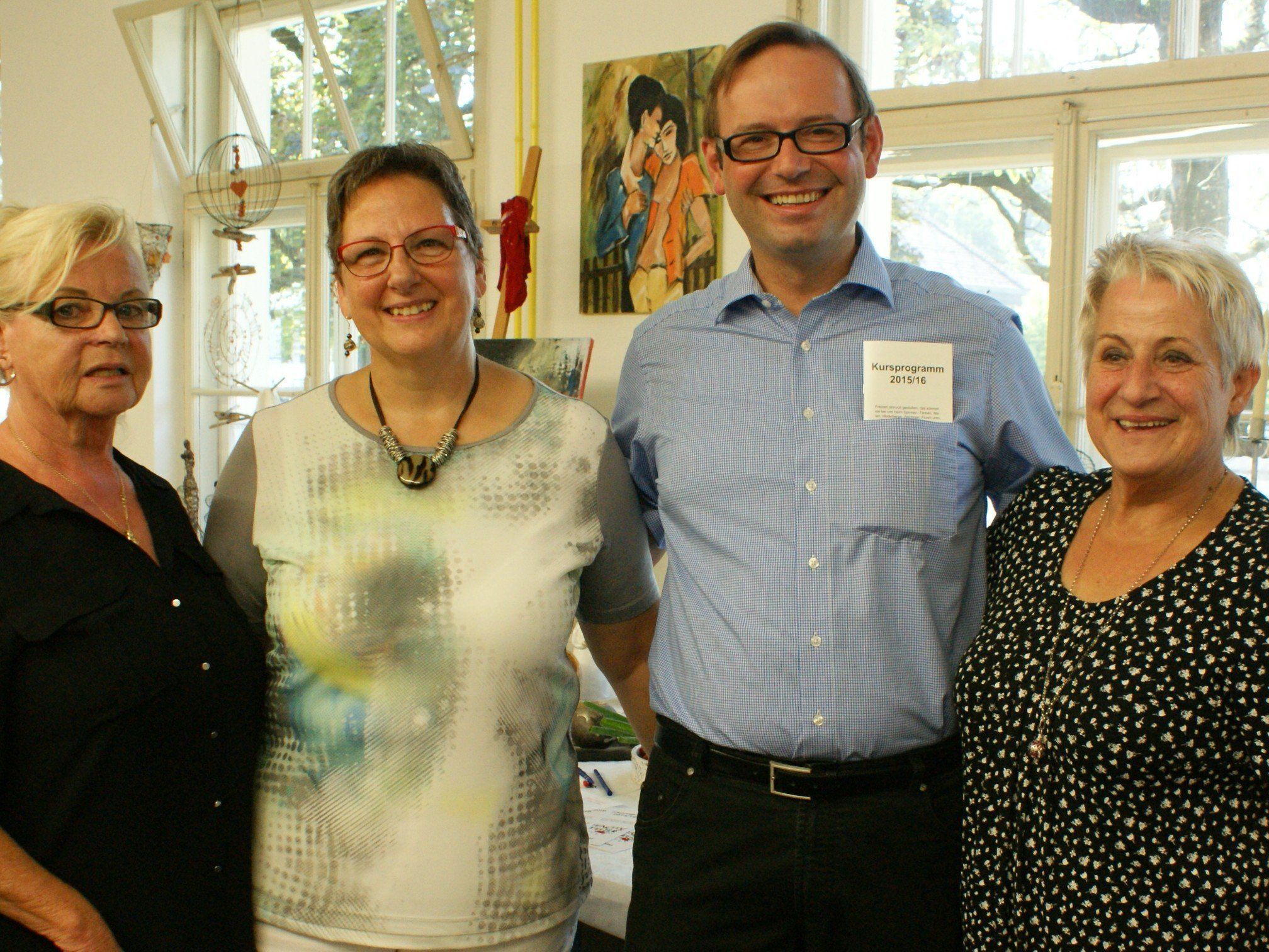 Daniel Steinhofer unterstützte das Kreativ-Team mit Rat und Tat Daniel Steinhofer unterstützte das Kreativ-Team mit Rat und Tat