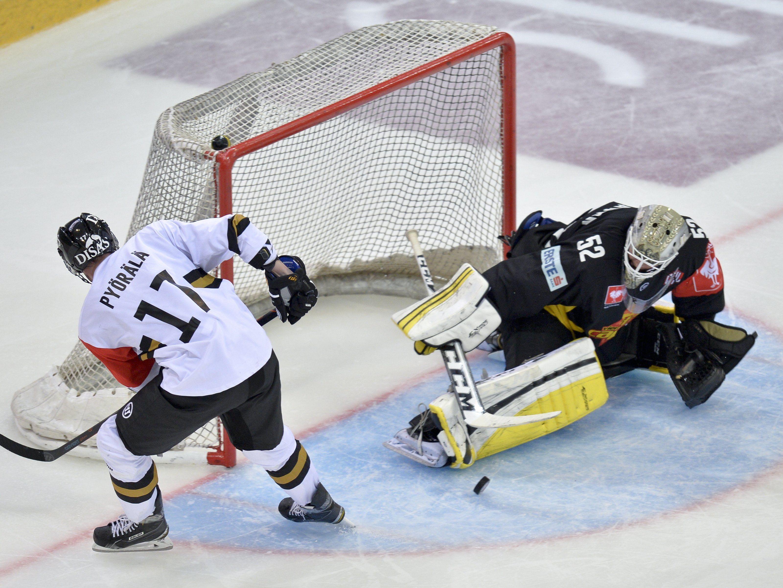 Die österreichischen Eishockey-Teams hatten in der CHL bisher kein Glück. Die österreichischen Eishockey-Teams hatten in der CHL bisher kein Glück.