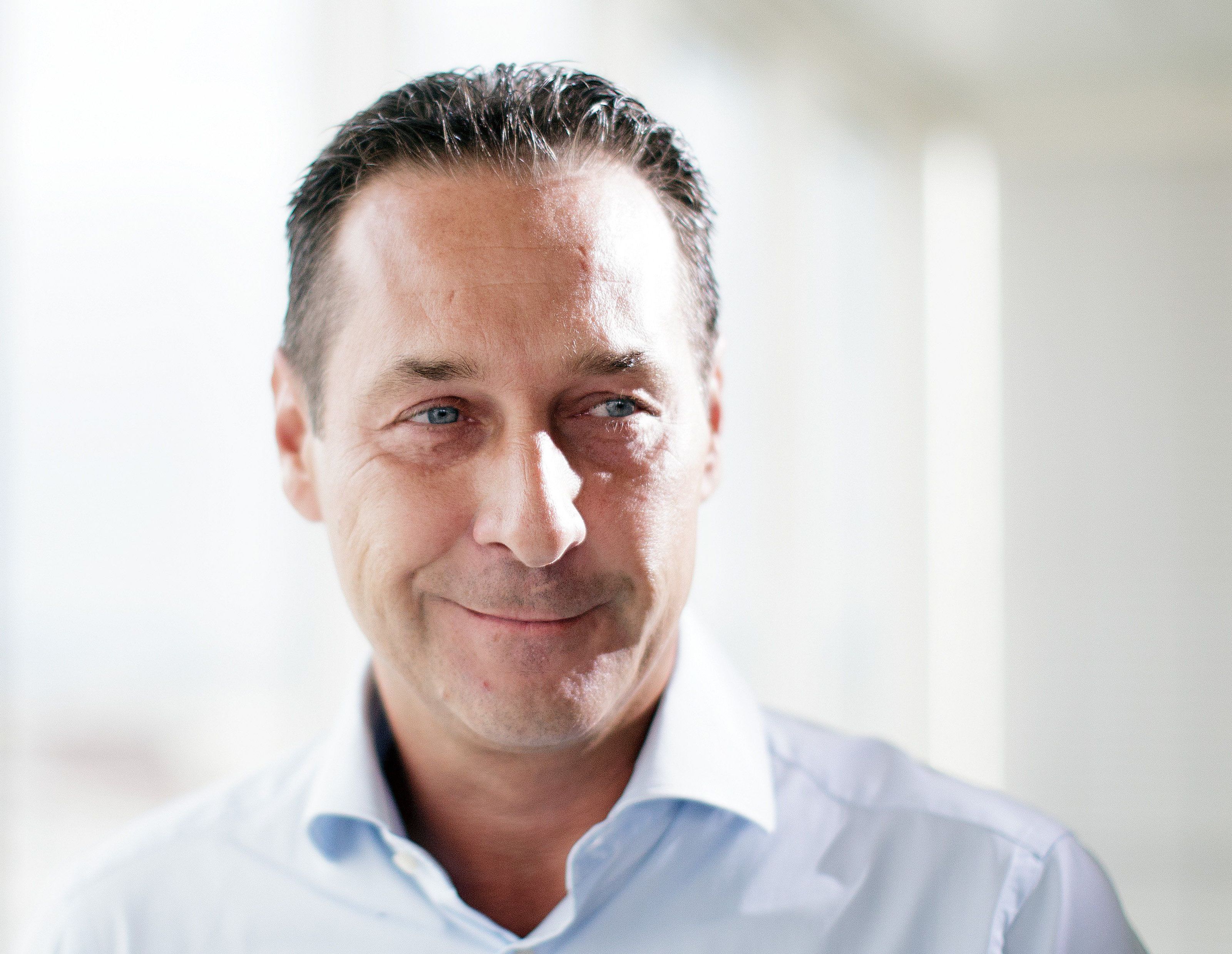 FPÖ-Chef Heinz-Christian Strache zeigte sich im Sommergespräch staatsmännisch FPÖ-Chef Heinz-Christian Strache zeigte sich im Sommergespräch staatsmännisch