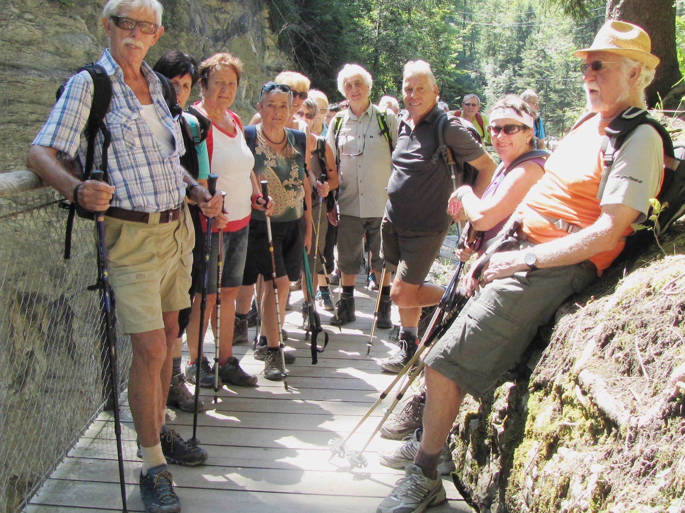 Wanderung der Götzner Kneippianer Wanderung der Götzner Kneippianer