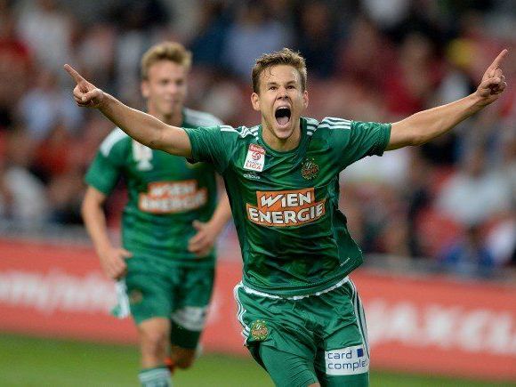 Der Jubel der Rapidler geht weiter. Der Jubel der Rapidler geht weiter.