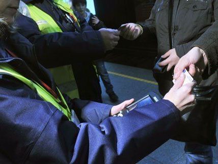 Immer weniger Fahrgäste haben keinen gültigen Fahrschein. Immer weniger Fahrgäste haben keinen gültigen Fahrschein.