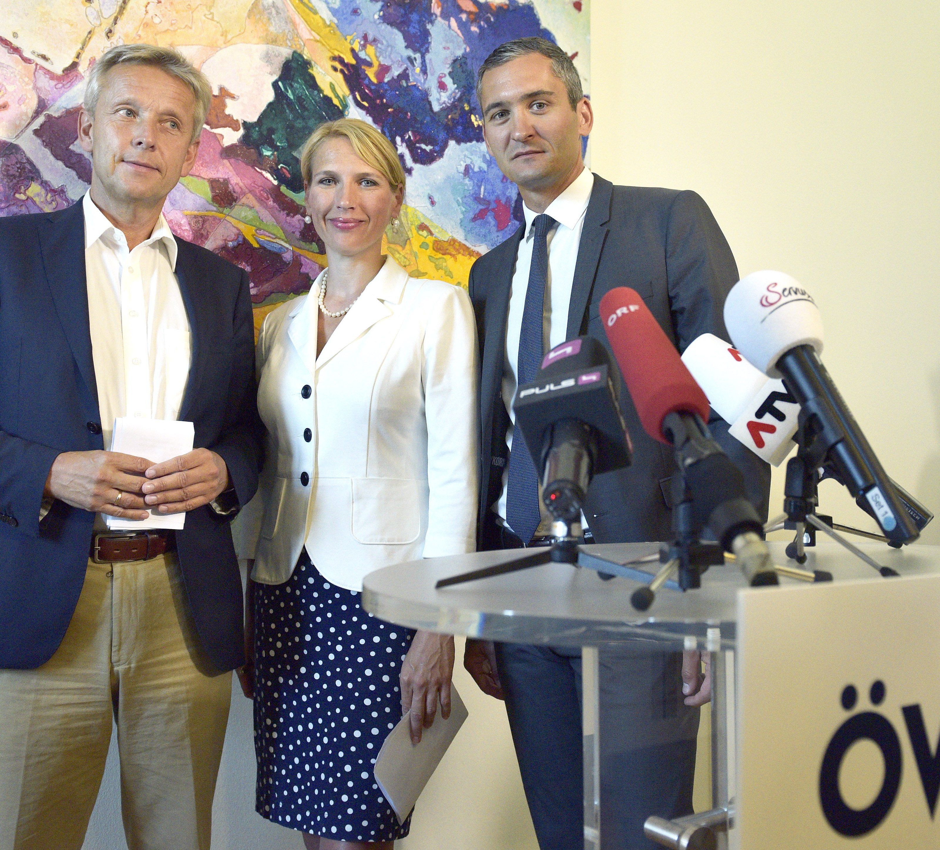 ÖVP verstärkt Klub mit TA-Mandataren - rascher Regierungswechsel ausgeschlossen. ÖVP verstärkt Klub mit TA-Mandataren - rascher Regierungswechsel ausgeschlossen.