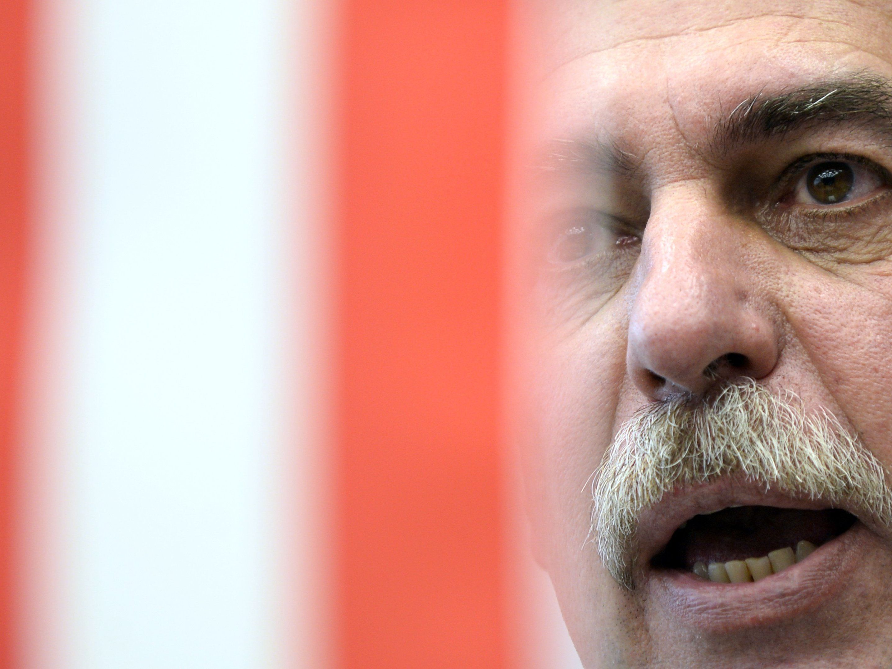 Finanzminister soll in Hinblick auf Kärntner Landeshaftungen "zugeben, dass wir das zahlen werden." Finanzminister soll in Hinblick auf Kärntner Landeshaftungen "zugeben, dass wir das zahlen werden."