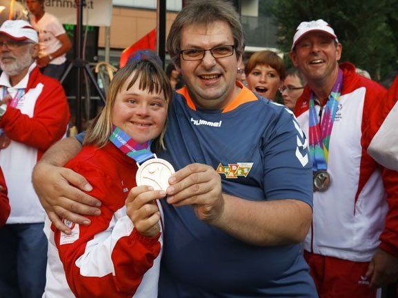 Auch Golferin Katharina Kelly Swanson feierte mit. Auch Golferin Katharina Kelly Swanson feierte mit.