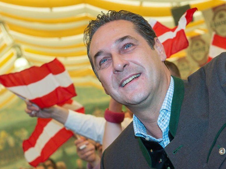 Die Umfragewerte von H.C. Strache steigen. Die Umfragewerte von H.C. Strache steigen.