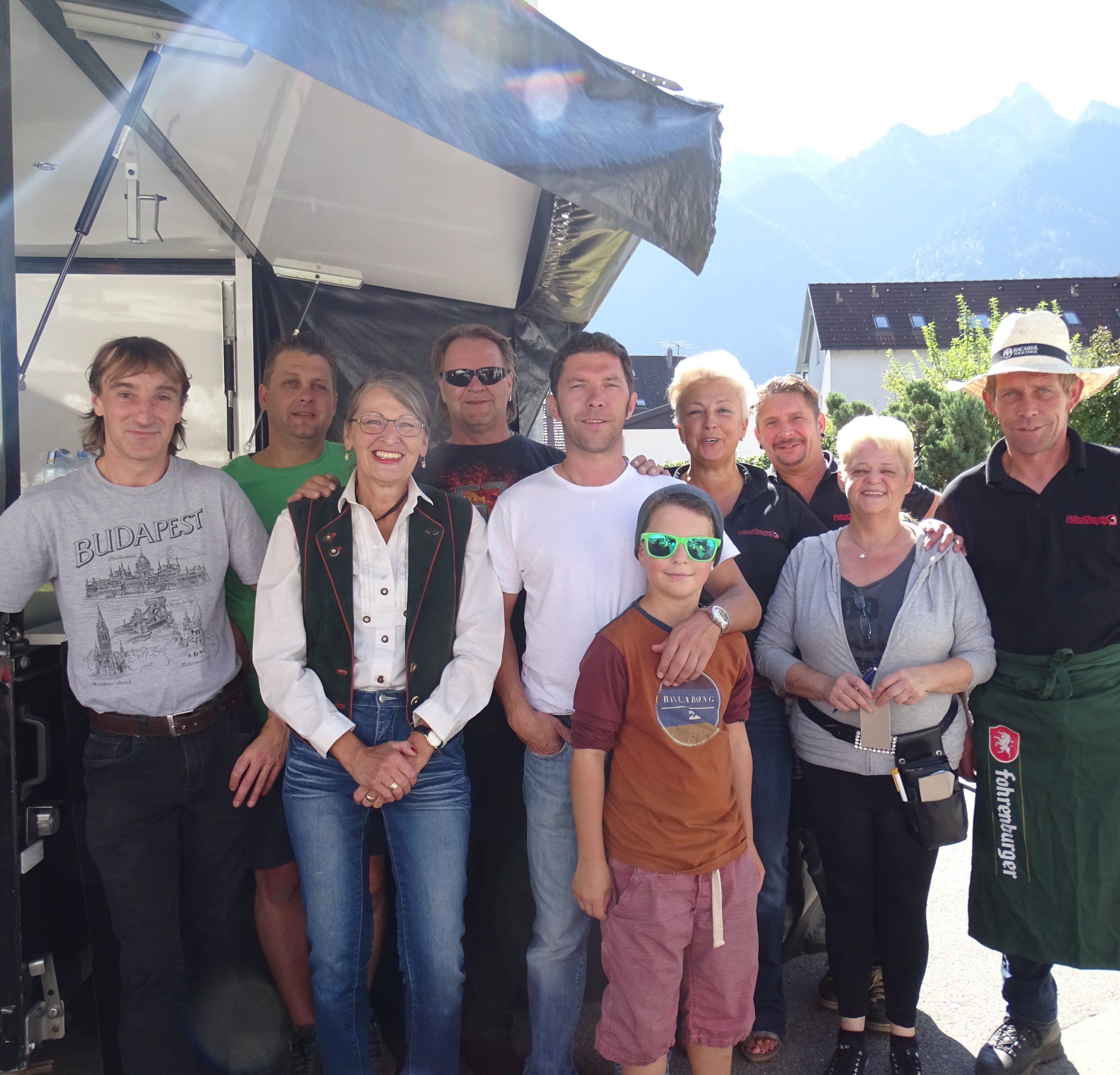 Das Team rund um Ariane Mäser lud zur 50-Jahr-Feier des "Schroffenpup" nach Bürs. Das Team rund um Ariane Mäser lud zur 50-Jahr-Feier des "Schroffenpup" nach Bürs.