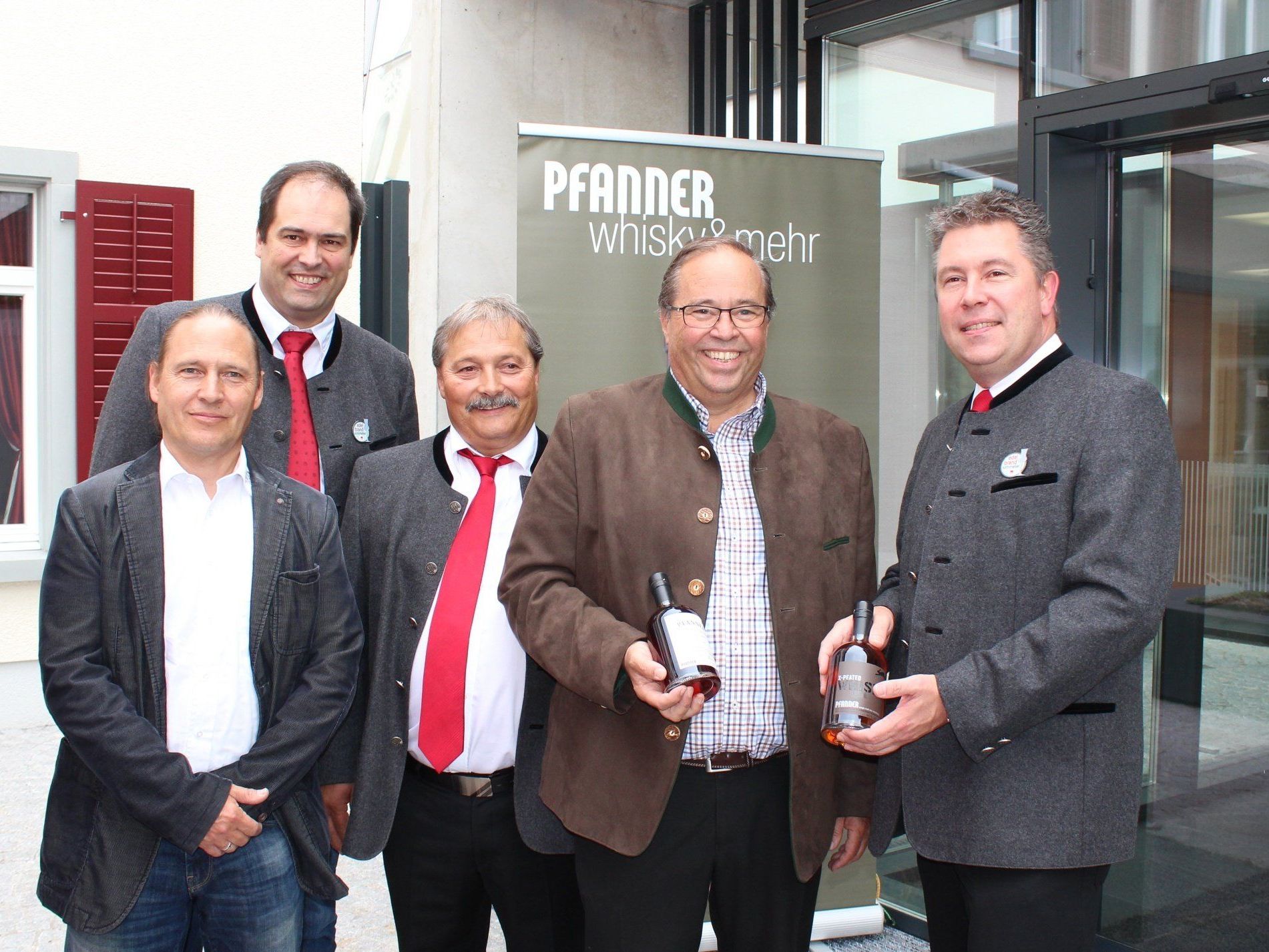 Detlef Sommer, Horst G. Laucht, Peter Sperger, Walter Pfanner und Arthur Nägele. Detlef Sommer, Horst G. Laucht, Peter Sperger, Walter Pfanner und Arthur Nägele.