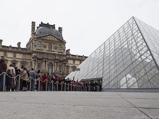 Bis zum 4. Jänner ist die Werkschau im Louvre zu betrachten Bis zum 4. Jänner ist die Werkschau im Louvre zu betrachten
