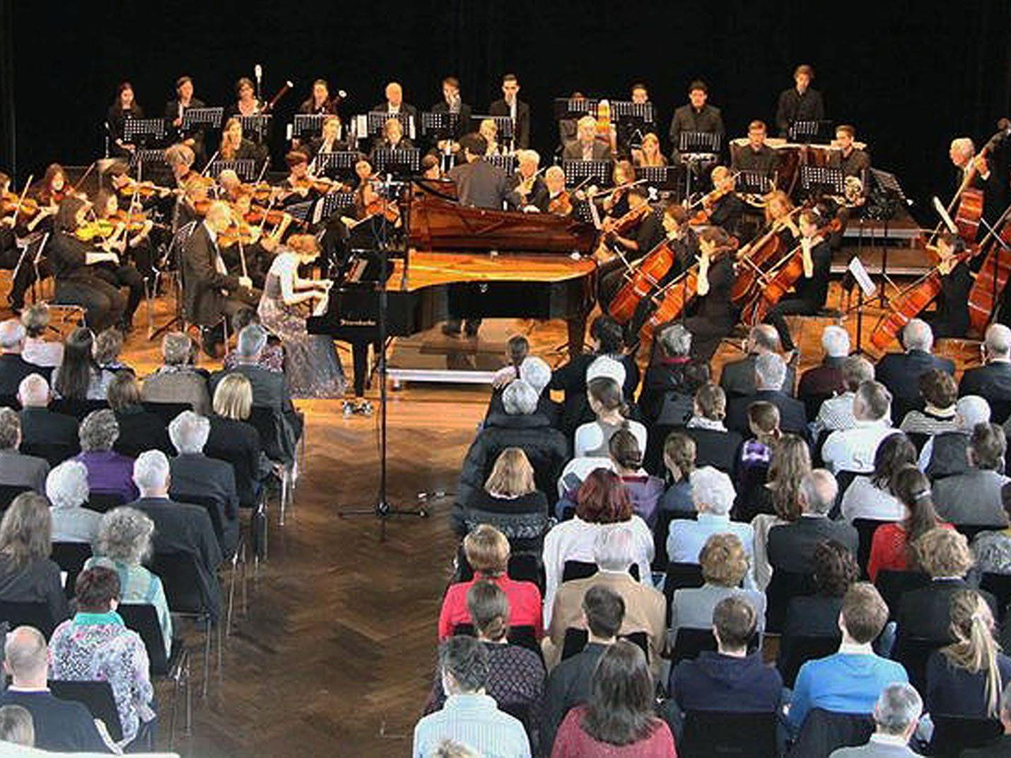 Das Stadtorchester Feldkirch spielt beim Benefizkonzert am Sunnahof groß auf.