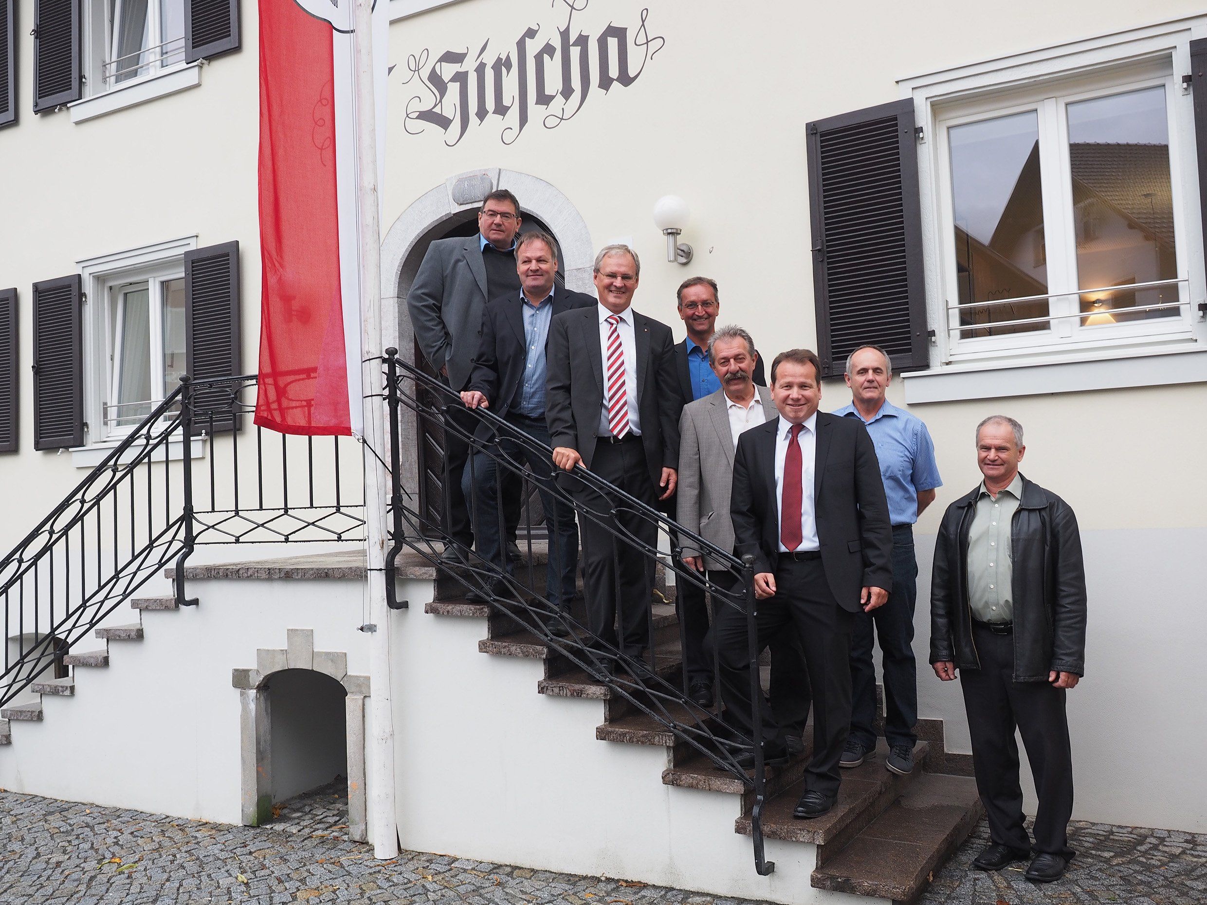 Landtagspräsident Harald Sonderegger und Kollegen gratulierten Bgm. Harald Witwer Landtagspräsident Harald Sonderegger und Kollegen gratulierten Bgm. Harald Witwer